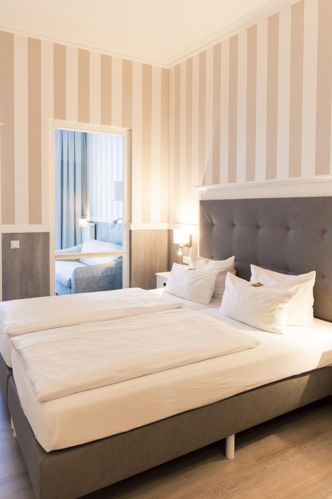 Resort Hotel IV Jahreszeiten Цингст Екстериор снимка