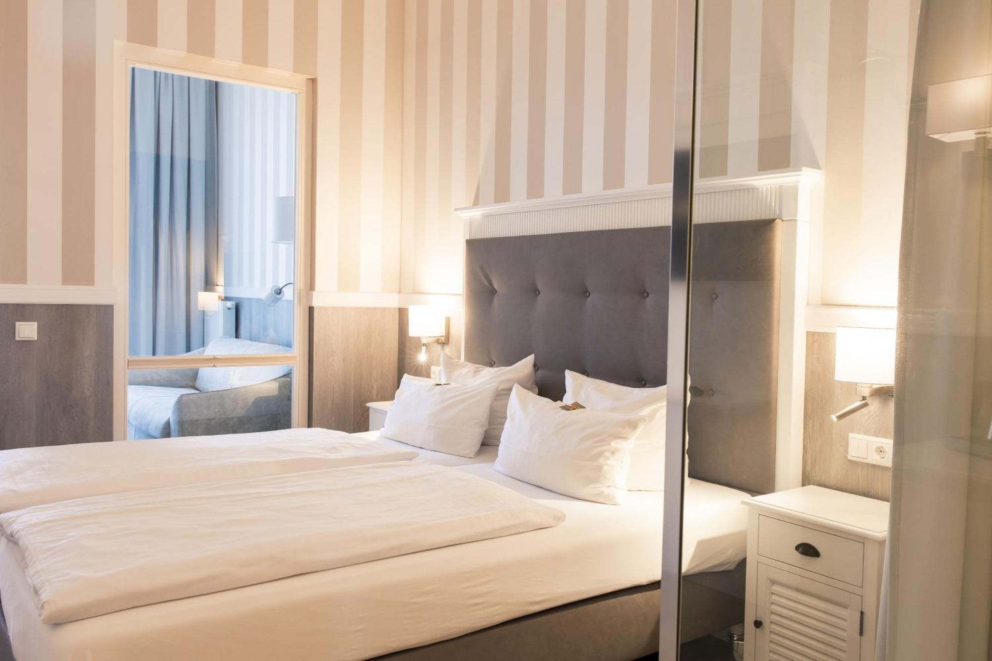 Resort Hotel IV Jahreszeiten Цингст Екстериор снимка