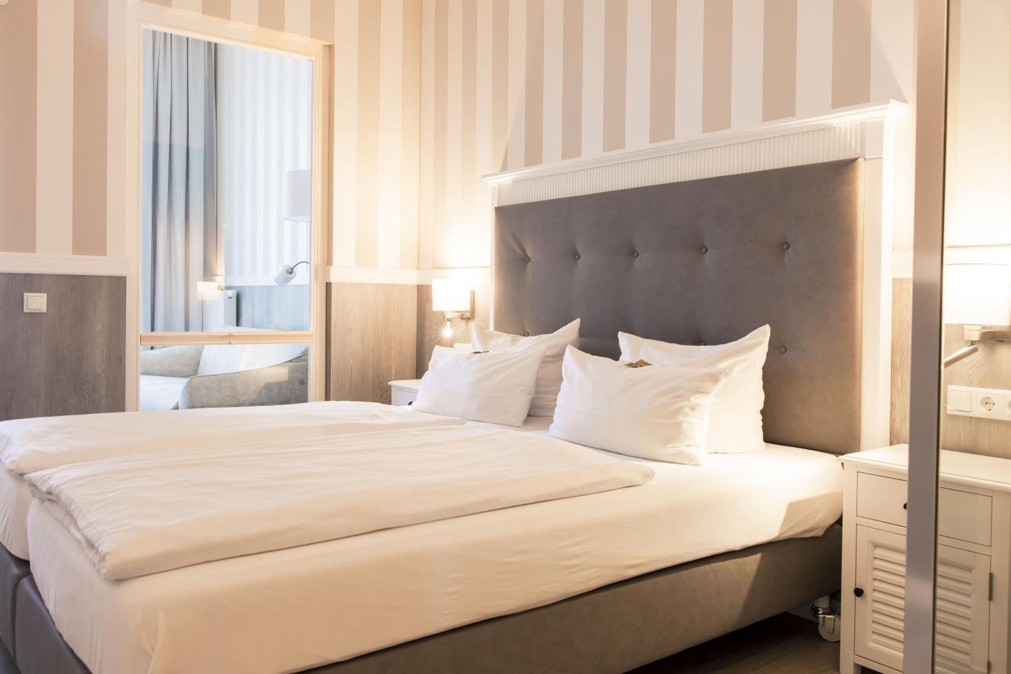 Resort Hotel IV Jahreszeiten Цингст Екстериор снимка