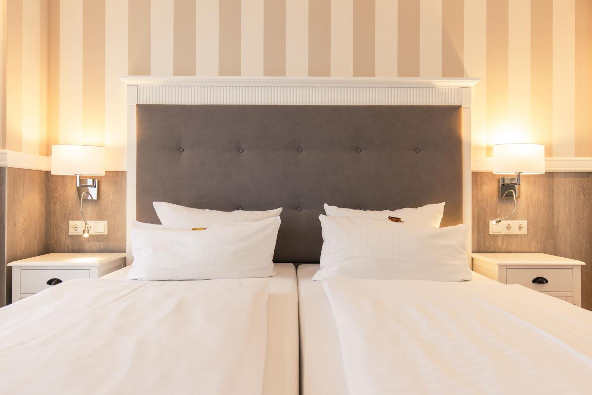 Resort Hotel IV Jahreszeiten Цингст Екстериор снимка